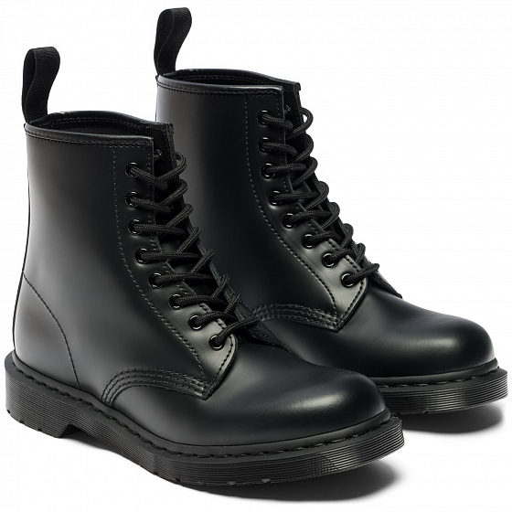 dr martens 1469 mono