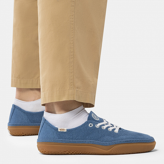 Низкие кеды Vans UA Circle VEE SS22 купить в интернет магазине Траектория -  цена, отзывы, скидки в Москве, Санкт-Петербурге