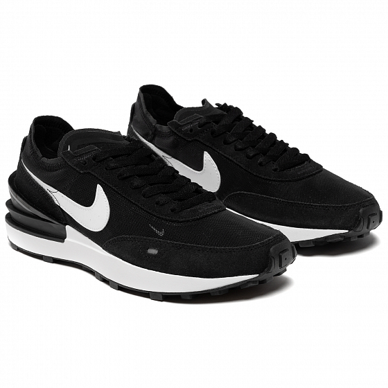 nike waffle one running