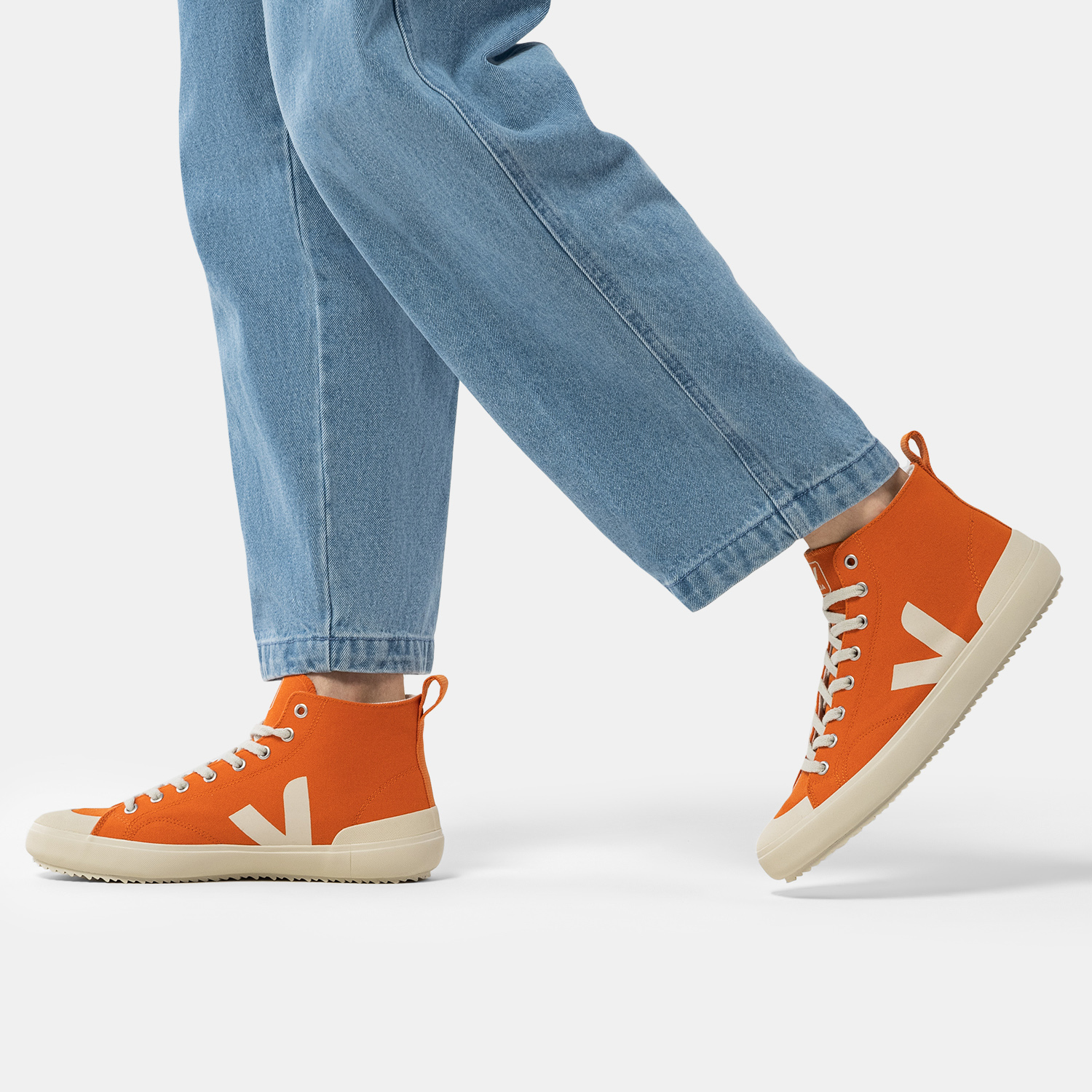 Высокие кеды VEJA Nova HT Canvas SS22 купить в интернет магазине Траектория  - цена, отзывы, скидки в Москве, Санкт-Петербурге